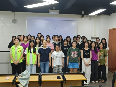 墨香承韵传薪火，书香致远启新篇——学生心悦读书社举办第59期读书交流会暨换届大会